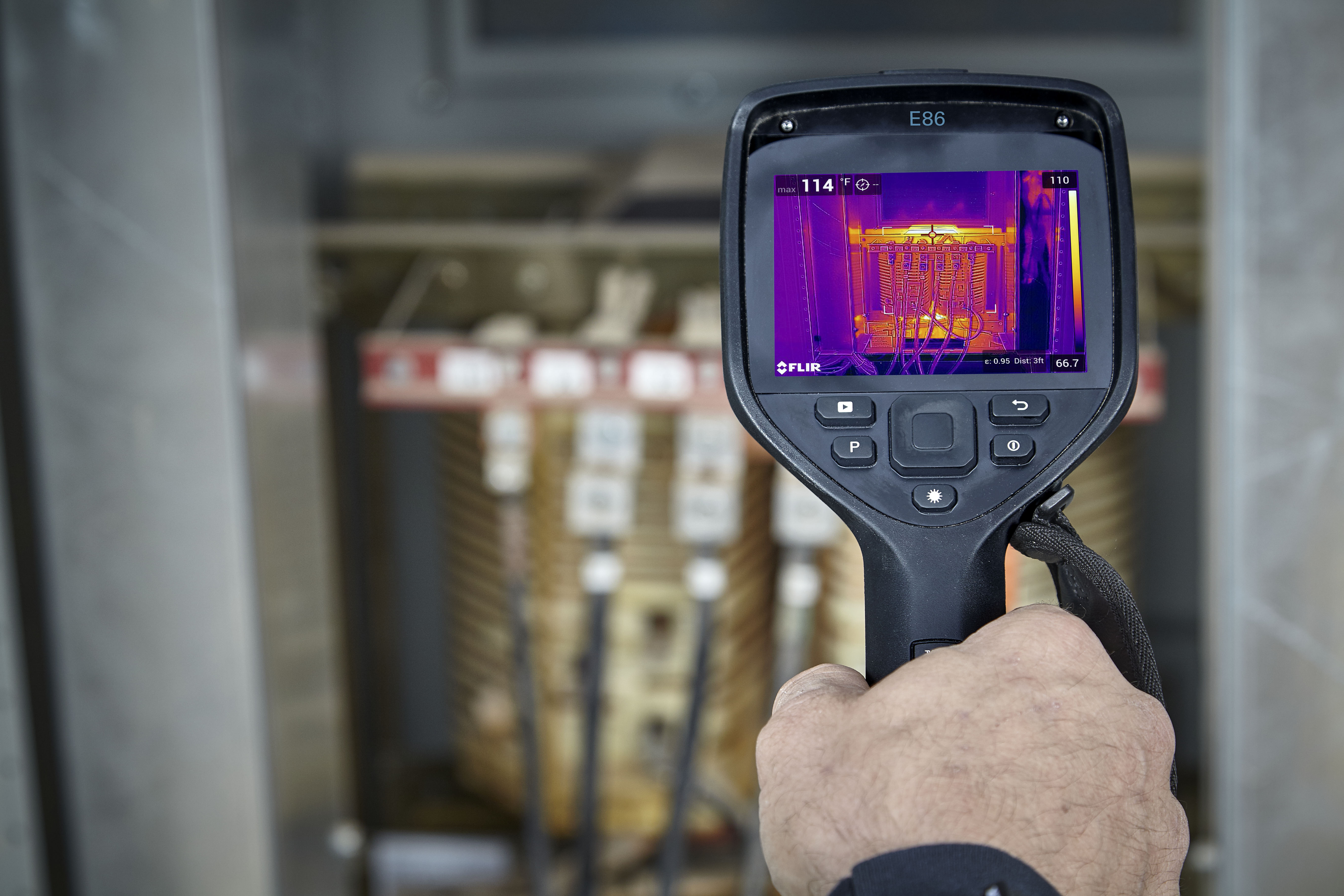 Caméra thermique FLIR E54-24 en situation